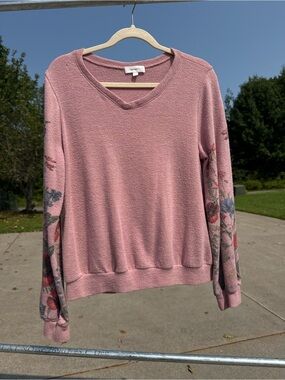 Rose Pink V-Neck Sweater with Floral Sleeves
